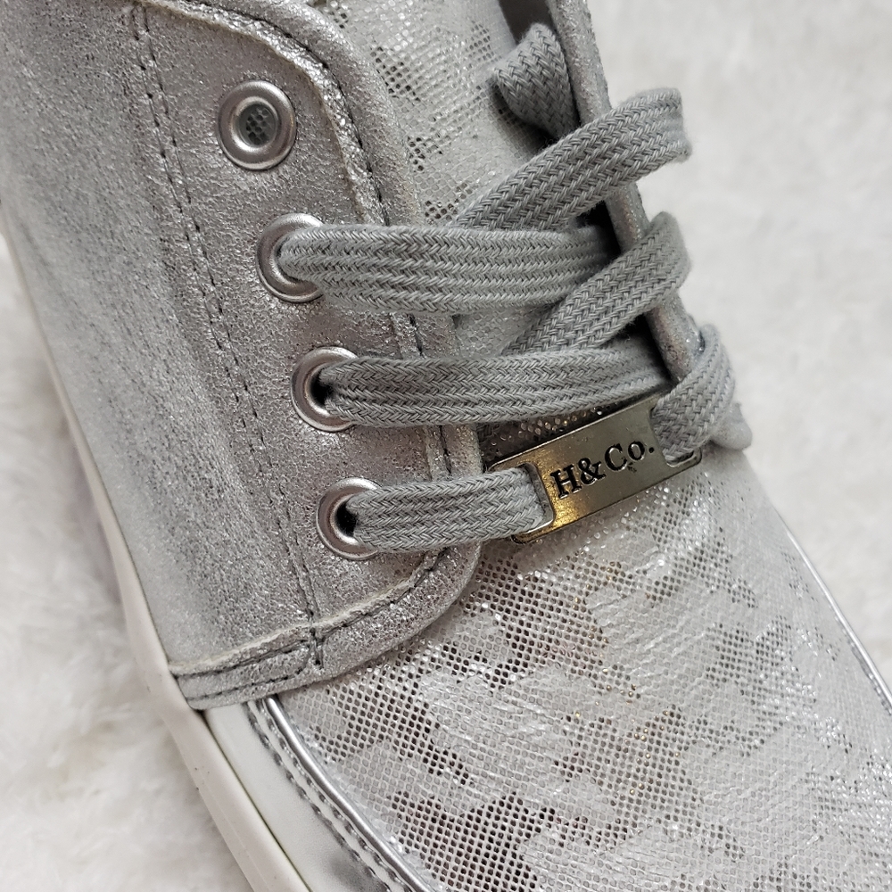 Silver sneaker